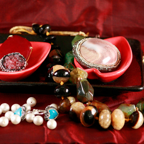 10 Must Have Natural Gemstones for Your Ensemble