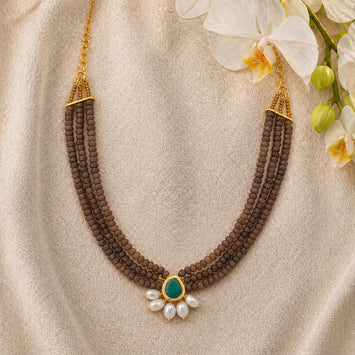 Divine Unblemished Brown Onyx and Emerald Green Kundan Necklace