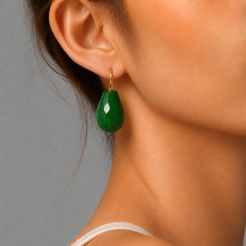 Bold Emerald Green Agate Beauty Earrings