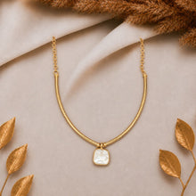 Mother Of Pearl Necklace In Delicate Gold Hasli