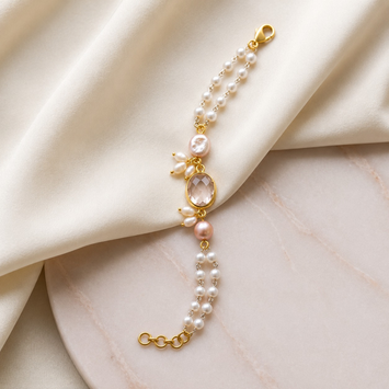 Elegant Pearl and Crystal Link Bracelet