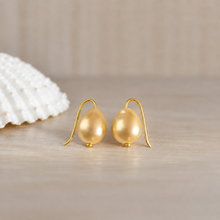 Rich Gold Shell Pearl Earrings for Women