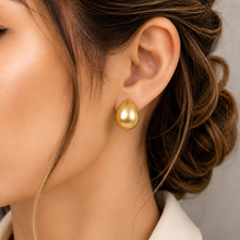 Rich Gold Shell Pearl Earrings for Women